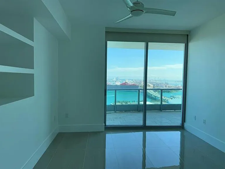 900 Biscayne Boulevard Mall #2807 — Photo 18