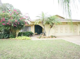 4848 Huntleigh Dr, Sarasota, FL 34233