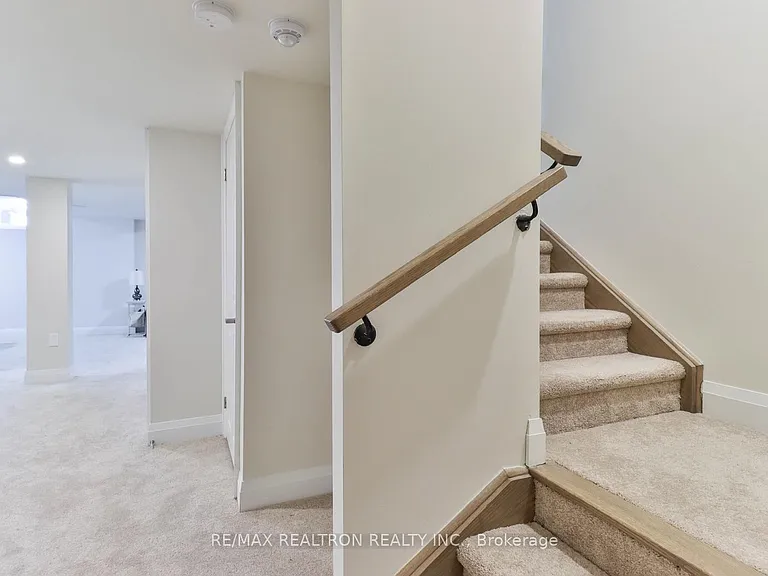 15 George Ellis Dr — Photo 39