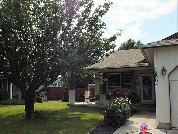 3rd image of 19004 E Michielli Ln