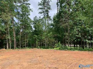 25 Crooked Stick Ln, Guntersville, AL 35976