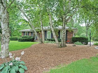 S53W23545 Big Bend Rd, Waukesha, WI 53189