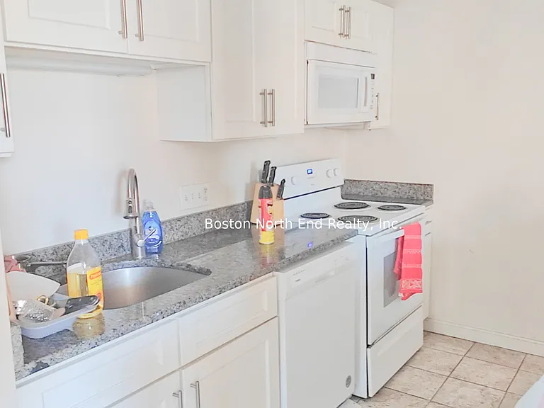 190 North St #5 — Photo 7