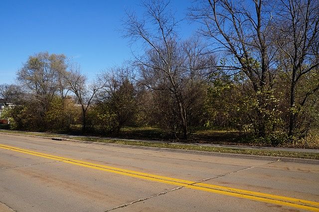 2nd image of 5532 Northcliffe Ln