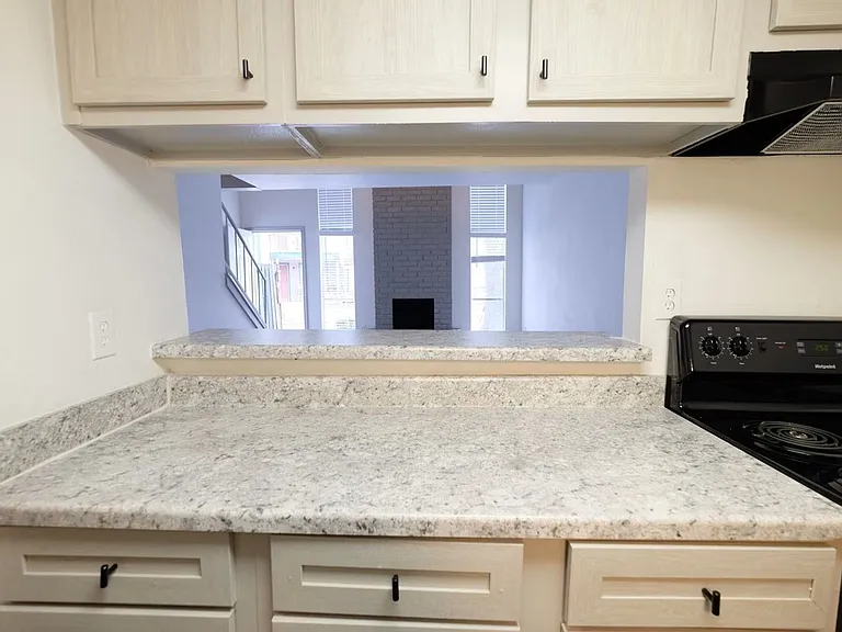 Creeks Edge Apartments — Photo 50