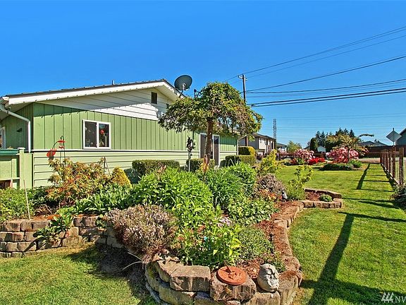 4th image of 6315 105th Dr SE