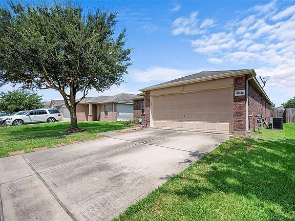 2nd image of 21422 Doral Rose Ln