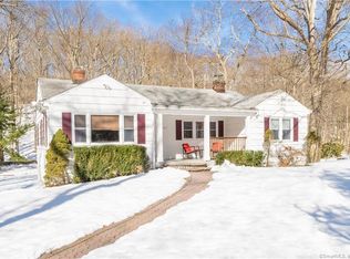 1352 Riverbank Rd, Stamford, CT 06903