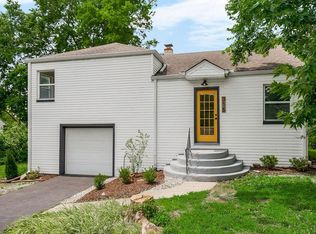 315 NE Northcrest Dr, Kansas City, MO 64116