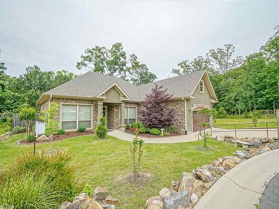 2nd image of 147 Apple Blossom Pl