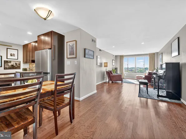 3114 Wisconsin Ave NW APT 703, Washington, DC 20016