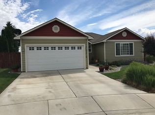 1216 Minor Ct, Grandview, WA