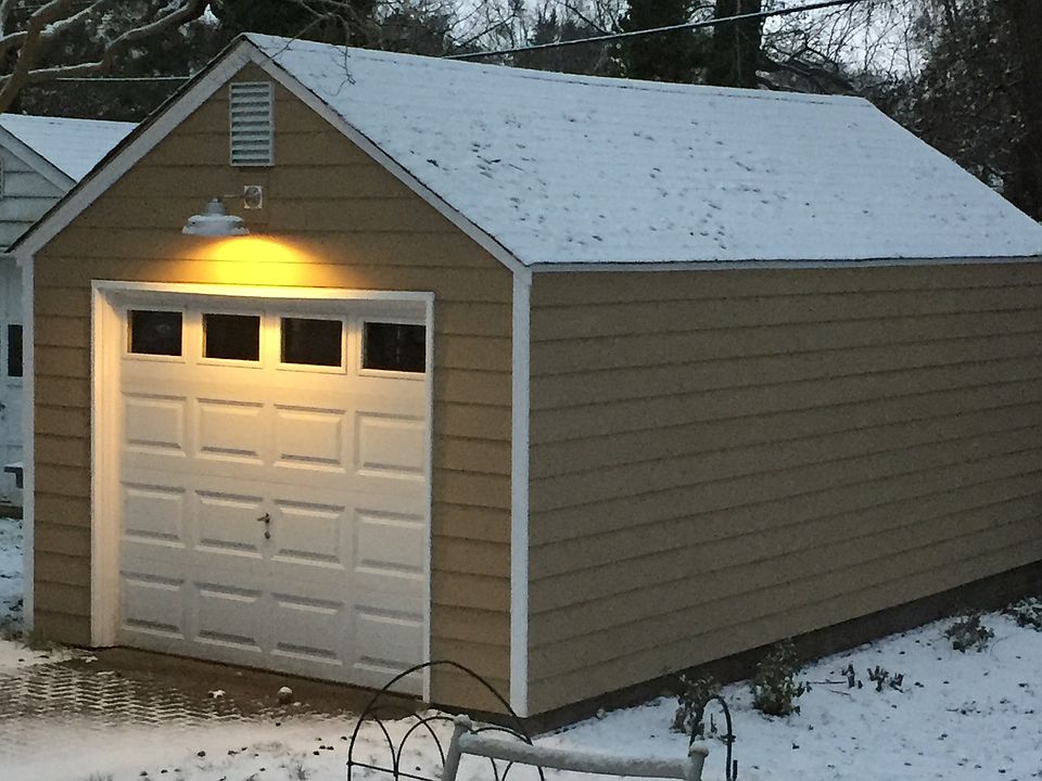 1st image of 127 Wythe Crescent Dr