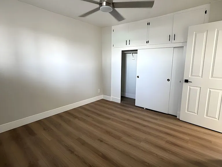 6500 S Western Ave — Photo 3