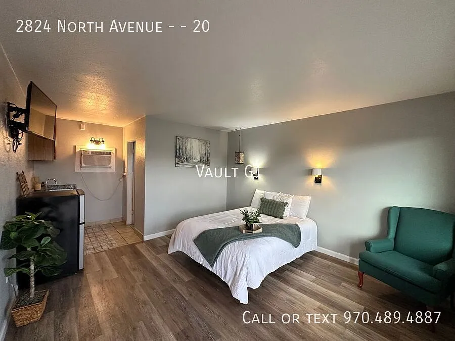 2824 North Ave #20