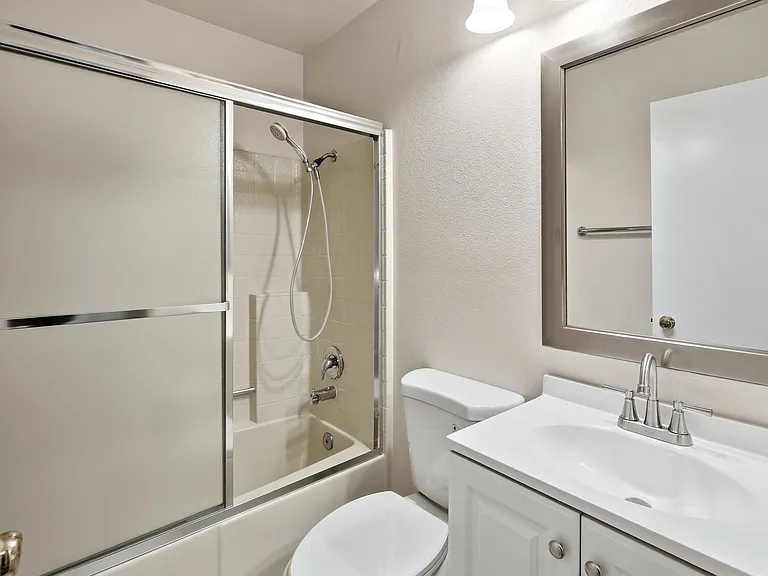 15303 Rancho Polermo Rd — Photo 19