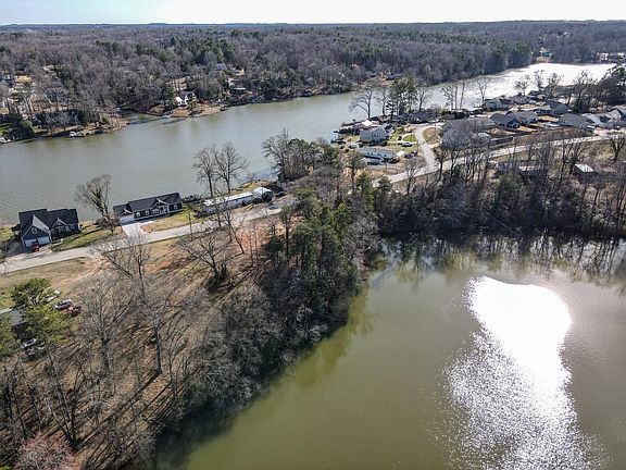 3rd image of 436/438 Berry Shoals Rd