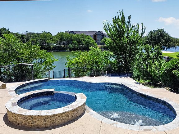 3rd image of 6308 Estates Ln