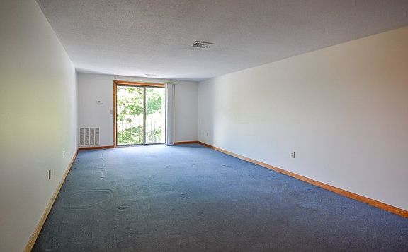 4th image of 117 Bluestone Dr