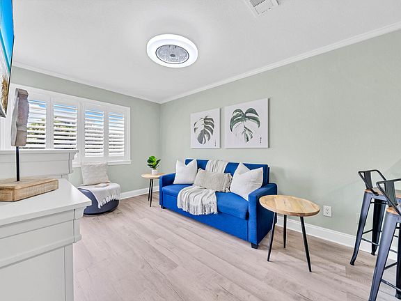 4th image of 445 Gulf Shore Dr Unit 105