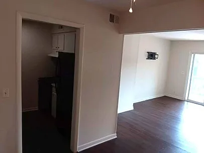 370 Wallace Rd #15 — Photo 7