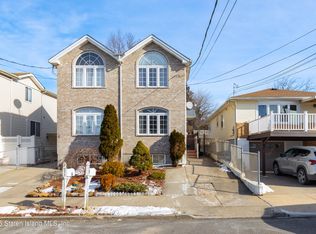 19 Roosevelt Ave, Staten Island, NY
