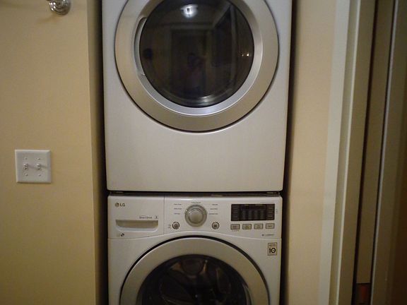 5th image of 2200 Harriet Ave S #F