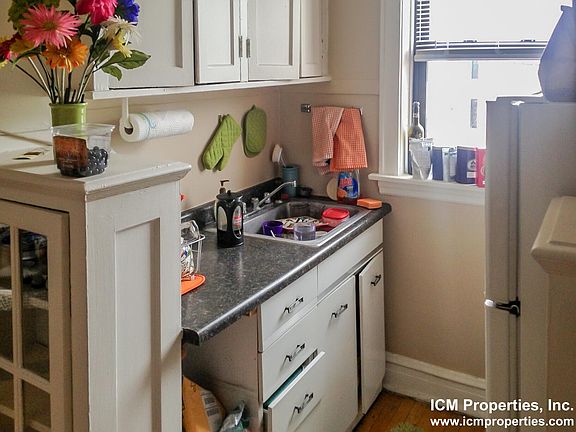 2nd image of 3618 N Marshfield Ave #2BB