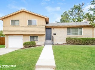 1074 Fairplay St, Aurora, CO 80011