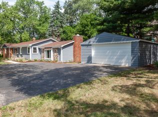 6620 Dandison Blvd, West Bloomfield, MI