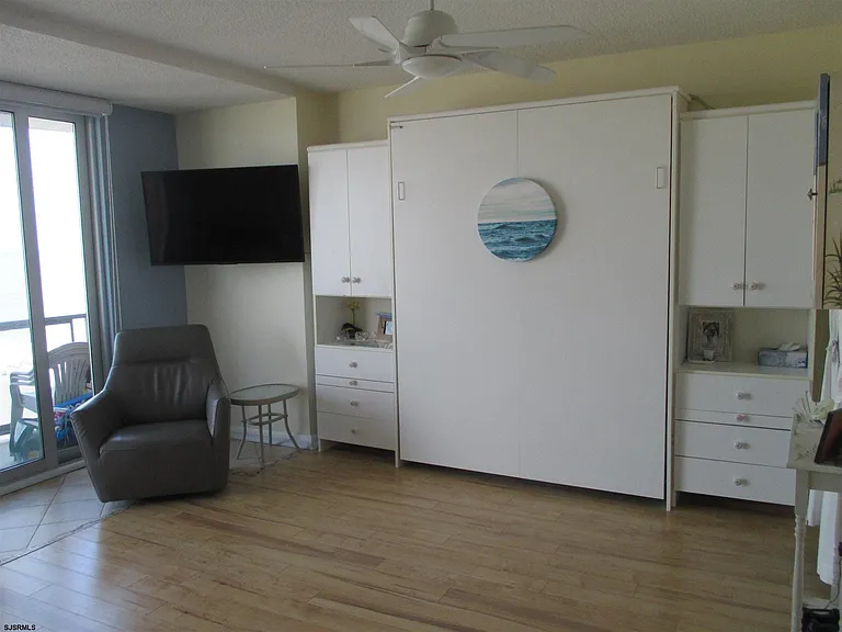 4800 Boardwalk #1902 — Photo 5