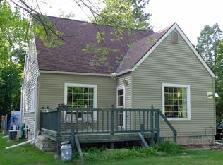 N5973 Lake Dr, Shawano, WI 54166