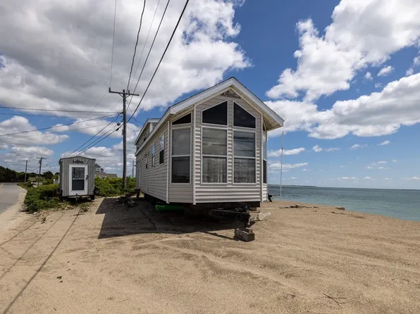 238-242 E Beach Rd, Westport, MA 02790