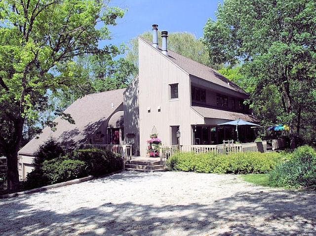 1st image of 26100 Woodland Trl