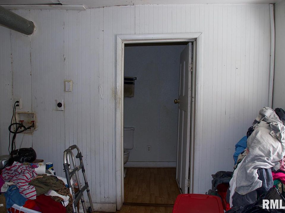 2nd image of 507 W Baird St