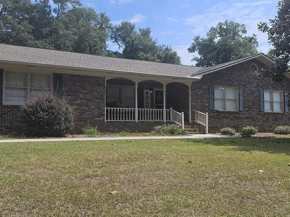 169 Ponderosa Dr, Swainsboro, GA 30401