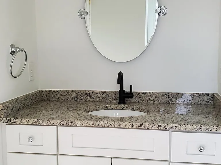 3224 Bingen Rd — Photo 6
