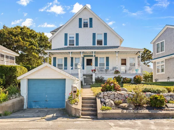 13 West Avenue, North Falmouth, MA 02556