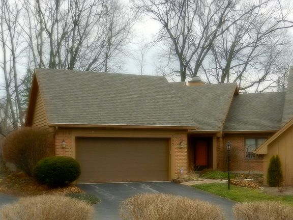 2nd image of 585 Cottingwood Ct