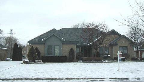 1st image of 5639 Montgomery Dr