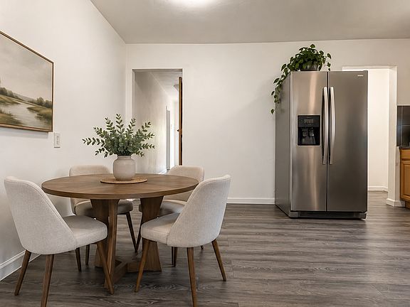 3rd image of 2128 N Stonewall Ave #2128