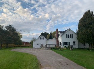 4586 E 6 Mile Rd, Sault Sainte Marie, MI 49783