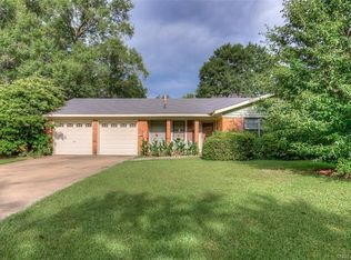 9804 Homewood Dr, Shreveport, LA 71118