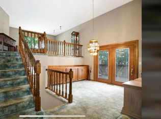 5930 Fernwood St, Shoreview, MN 55126