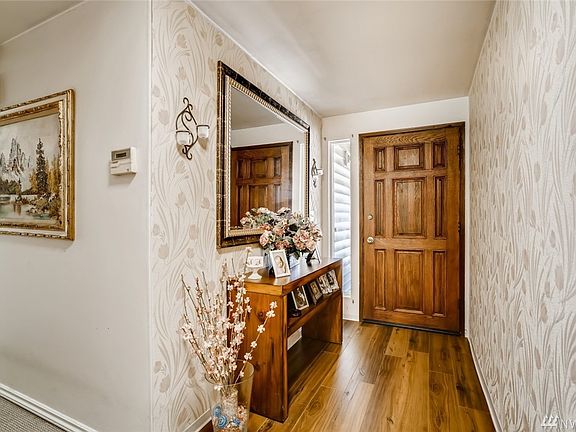 4th image of 28638 21st Ave S
