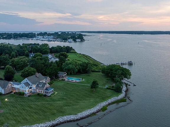 3rd image of 5381 Morgans Point Dr