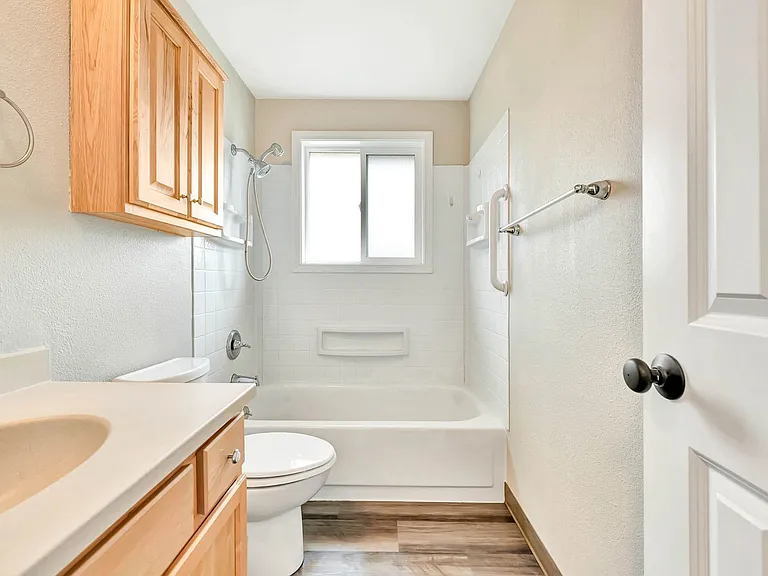 Savage / Ellis Duplex — Photo 33