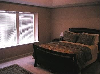 3rd image of 2817 Lois Ln