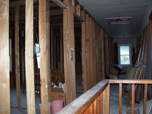 5th image of 8834 N Bingham Ave