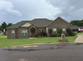 107 Clubhouse Ct, Morrilton, AR 72110